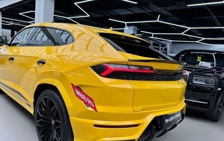 Lamborghini Urus I, 2025 год, 43 999 000 рублей, 15 фотография