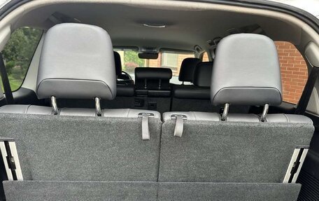 Toyota Land Cruiser Prado 150 рестайлинг 2, 2022 год, 4 670 000 рублей, 13 фотография