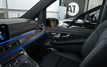 Mercedes-Benz V-Класс, 2025 год, 17 900 000 рублей, 23 фотография