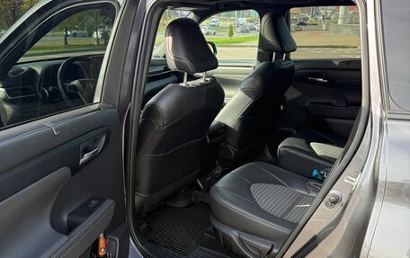 Toyota Highlander, 2023 год, 4 300 000 рублей, 12 фотография