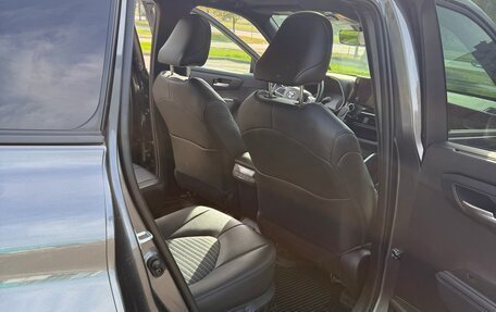 Toyota Highlander, 2023 год, 4 300 000 рублей, 14 фотография