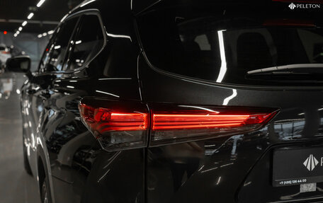 Toyota Highlander, 2025 год, 6 200 000 рублей, 32 фотография