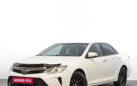 Toyota Camry, 2015 год, 1 999 000 рублей, 4 фотография