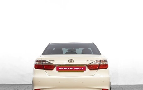 Toyota Camry, 2015 год, 1 999 000 рублей, 6 фотография