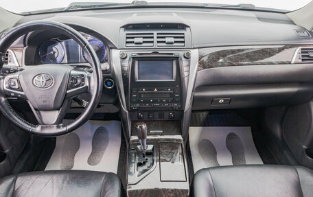 Toyota Camry, 2015 год, 1 999 000 рублей, 11 фотография