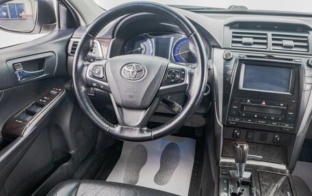 Toyota Camry, 2015 год, 1 999 000 рублей, 20 фотография