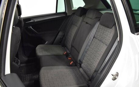 Volkswagen Tiguan II, 2021 год, 2 372 150 рублей, 9 фотография