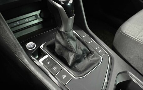 Volkswagen Tiguan II, 2021 год, 2 372 150 рублей, 21 фотография