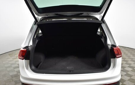 Volkswagen Tiguan II, 2021 год, 2 372 150 рублей, 25 фотография