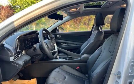 Hyundai Elantra, 2022 год, 1 580 000 рублей, 9 фотография