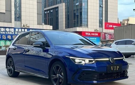 Volkswagen Golf VIII, 2021 год, 1 710 232 рублей, 3 фотография