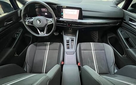 Volkswagen Golf VIII, 2021 год, 1 710 232 рублей, 11 фотография