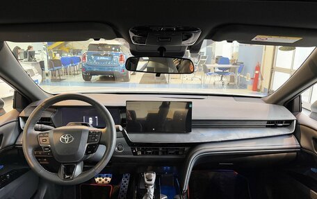 Toyota Camry, 2025 год, 4 599 000 рублей, 10 фотография