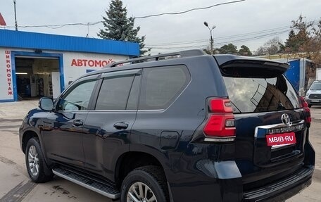 Toyota Land Cruiser Prado 150 рестайлинг 2, 2018 год, 4 180 000 рублей, 5 фотография