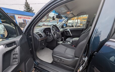 Toyota Land Cruiser Prado 150 рестайлинг 2, 2018 год, 4 180 000 рублей, 11 фотография