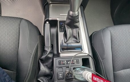 Toyota Land Cruiser Prado 150 рестайлинг 2, 2018 год, 4 180 000 рублей, 19 фотография