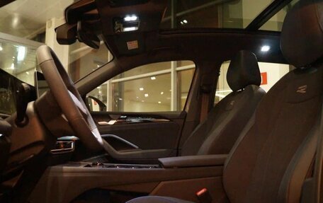 Volkswagen Tiguan, 2025 год, 12 фотография