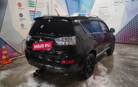 Mitsubishi Outlander III рестайлинг 3, 2008 год, 810 000 рублей, 3 фотография