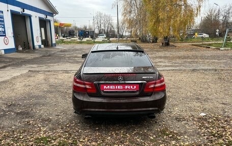 Mercedes-Benz E-Класс, 2012 год, 1 950 000 рублей, 2 фотография