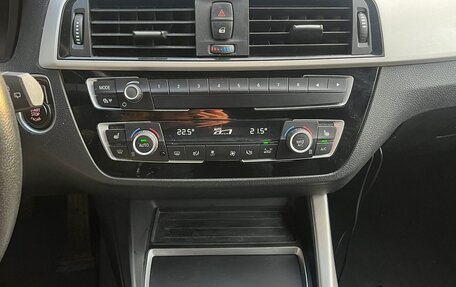 BMW 1 серия, 2019 год, 2 300 000 рублей, 12 фотография