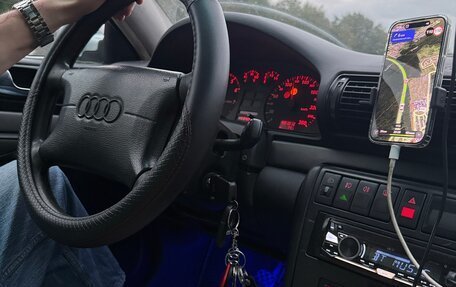 Audi A4, 1997 год, 300 000 рублей, 5 фотография