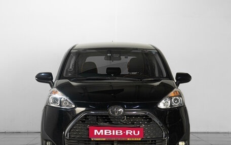 Toyota Sienta II, 2019 год, 1 969 000 рублей, 3 фотография