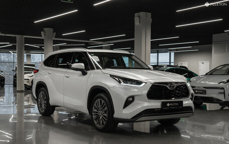 Toyota Highlander, 2025 год, 6 300 000 рублей, 2 фотография