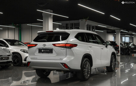 Toyota Highlander, 2025 год, 6 300 000 рублей, 4 фотография