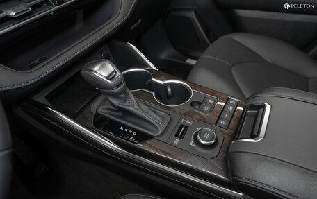 Toyota Highlander, 2025 год, 6 300 000 рублей, 18 фотография