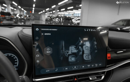 Toyota Highlander, 2025 год, 6 300 000 рублей, 22 фотография