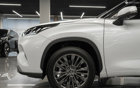 Toyota Highlander, 2025 год, 6 300 000 рублей, 28 фотография