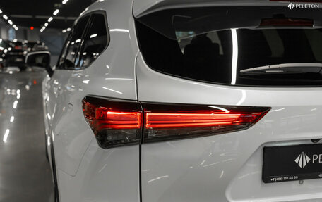 Toyota Highlander, 2025 год, 6 300 000 рублей, 30 фотография