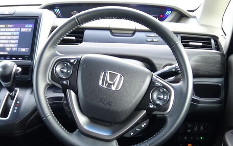 Honda Freed II, 2017 год, 1 720 000 рублей, 11 фотография