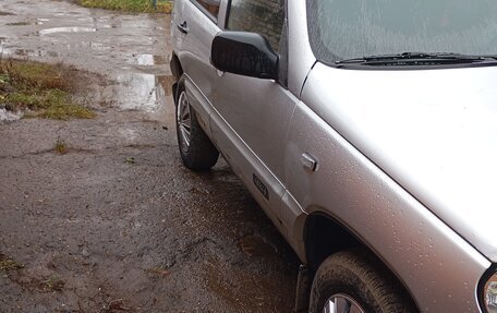 Chevrolet Niva I рестайлинг, 2006 год, 240 000 рублей, 2 фотография