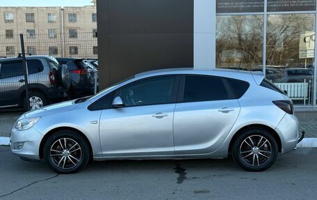 Opel Astra J, 2011 год, 570 000 рублей, 2 фотография