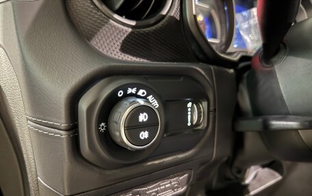 Jeep Wrangler, 2024 год, 7 990 000 рублей, 19 фотография