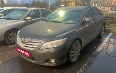 Toyota Camry, 2010 год, 1 099 000 рублей, 2 фотография