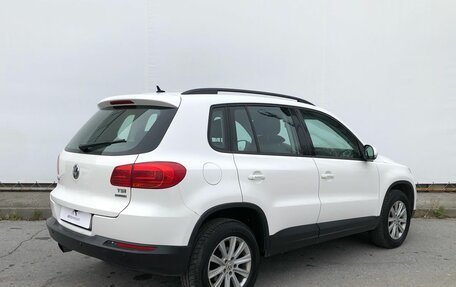Volkswagen Tiguan I, 2012 год, 1 050 000 рублей, 2 фотография