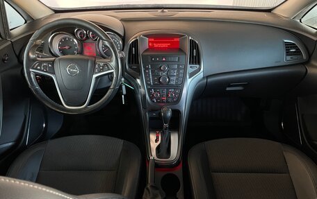 Opel Astra J, 2011 год, 710 000 рублей, 11 фотография