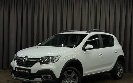 Renault Sandero II рестайлинг, 2019 год, 949 888 рублей, 1 фотография