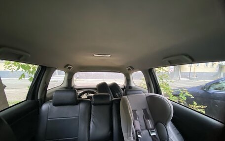 Toyota Wish II, 2003 год, 700 000 рублей, 14 фотография