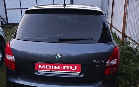 Skoda Fabia II, 2011 год, 650 000 рублей, 3 фотография