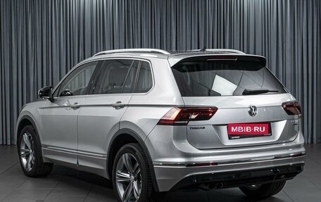 Volkswagen Tiguan II, 2018 год, 2 798 000 рублей, 2 фотография