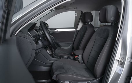 Volkswagen Tiguan II, 2018 год, 2 798 000 рублей, 10 фотография