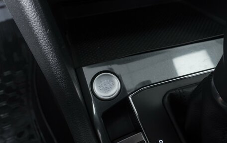 Volkswagen Tiguan II, 2018 год, 2 798 000 рублей, 20 фотография