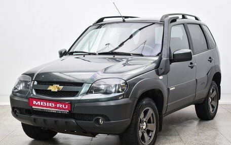 Chevrolet Niva I рестайлинг, 2017 год, 775 000 рублей, 2 фотография