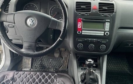 Volkswagen Jetta VI, 2006 год, 320 000 рублей, 9 фотография