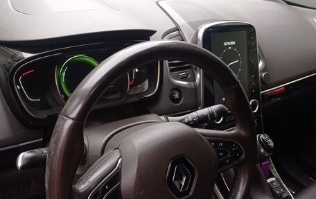 Renault Espace V рестайлинг, 2016 год, 1 400 000 рублей, 28 фотография