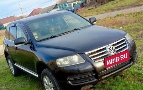 Volkswagen Touareg III, 2005 год, 699 999 рублей, 1 фотография