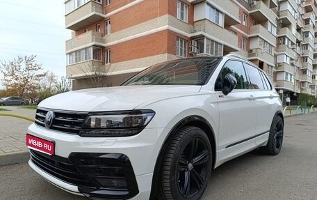 Volkswagen Tiguan II, 2018 год, 3 130 000 рублей, 1 фотография